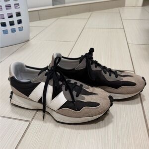 New Balance Black and Tan Men's Sneakers